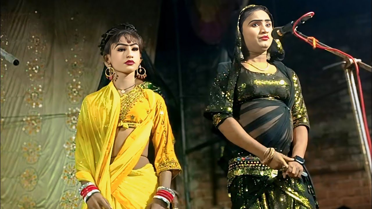 गैरो से गिला क्या करें,जब अपने बदल गए।दोनों डांसरों ने तहलका मचाया पब्लिक में 
