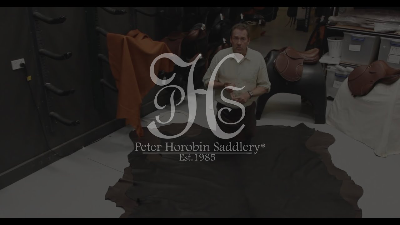 Leather quality is paramount to our Peter Horobin Saddles. (German)