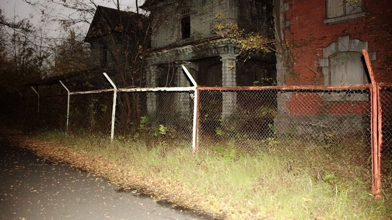America's Most Haunted Cities No One Should EVER Visit