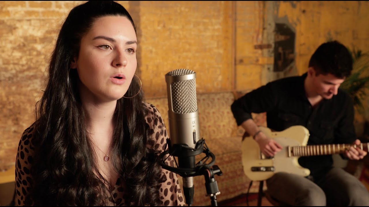 Kate Gratson - The Girl You Knew (Acoustic)