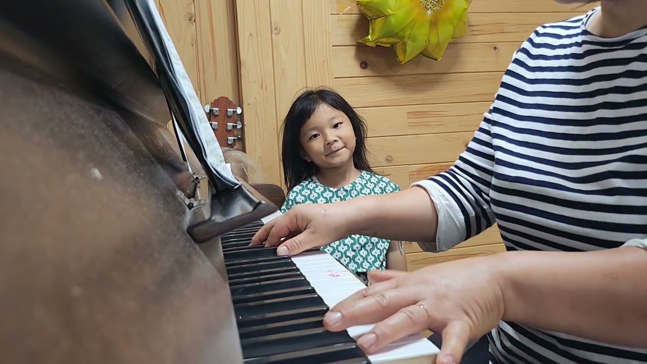 두라리교회사모 피아노연주 내평생사는동안