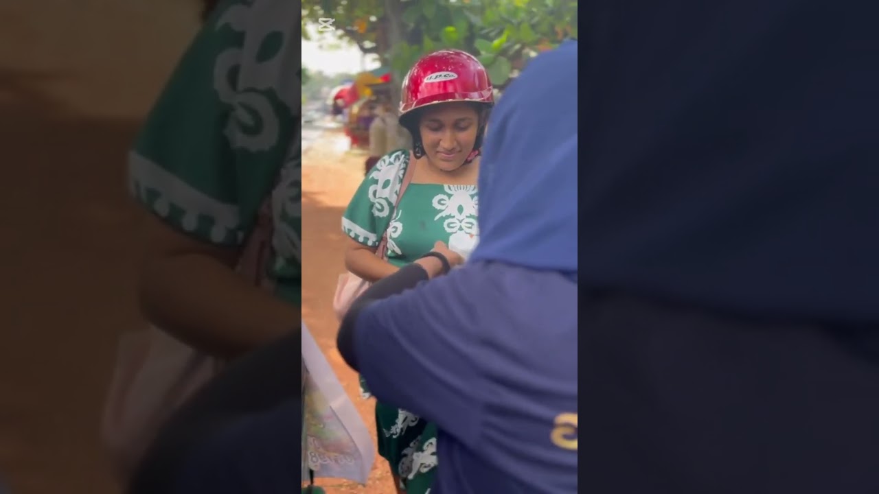 පුංචිවට පටන් ගත්ත බිස්නස් එක. දැන් එන්න එන්න ලොකු වෙනවා . පලවෙනි පාරට ගම්පහ අරං ගිය බායි බිරියානි😍