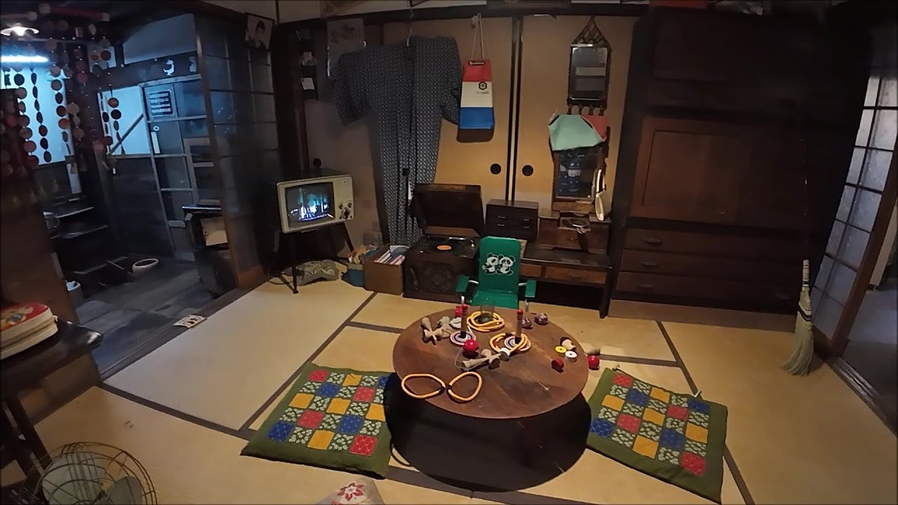 Zwiedzam YUFUIN SHOWA MUSEUM przenosząc się w czasie w lata 50-80te XX wieku - Yufuin, Japan