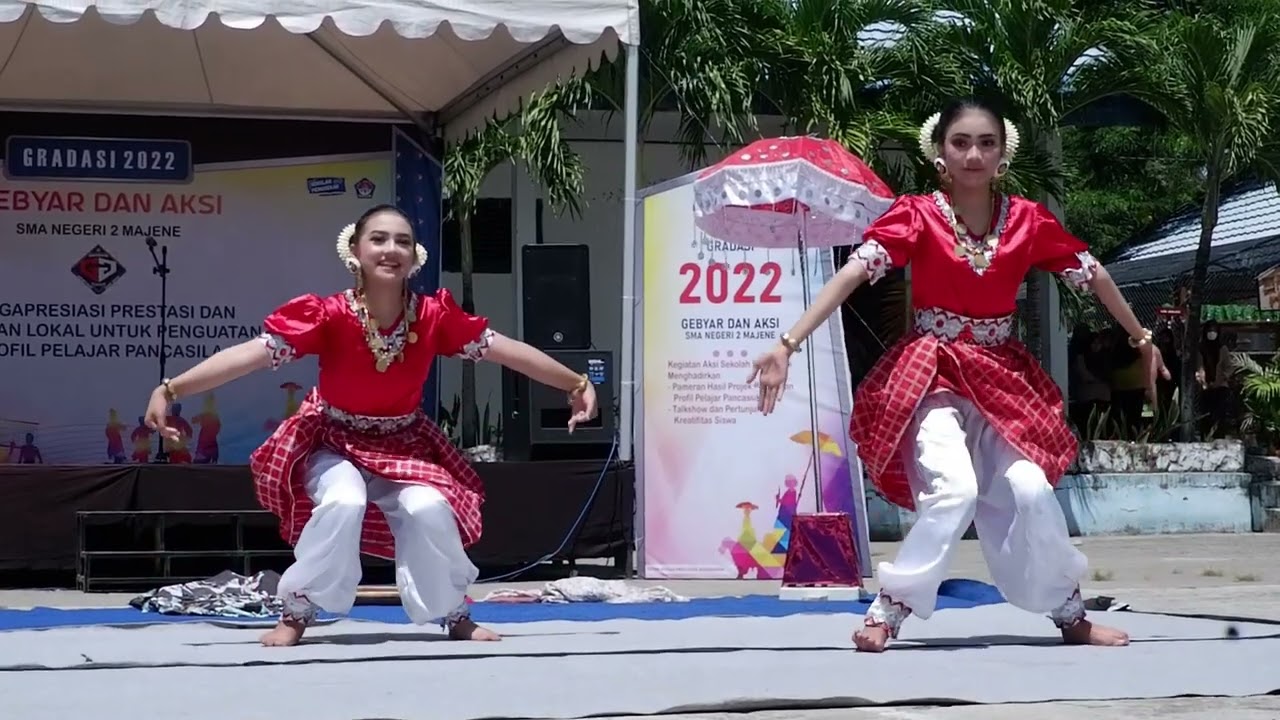 Juara I Lomba Tari Berpasangan 