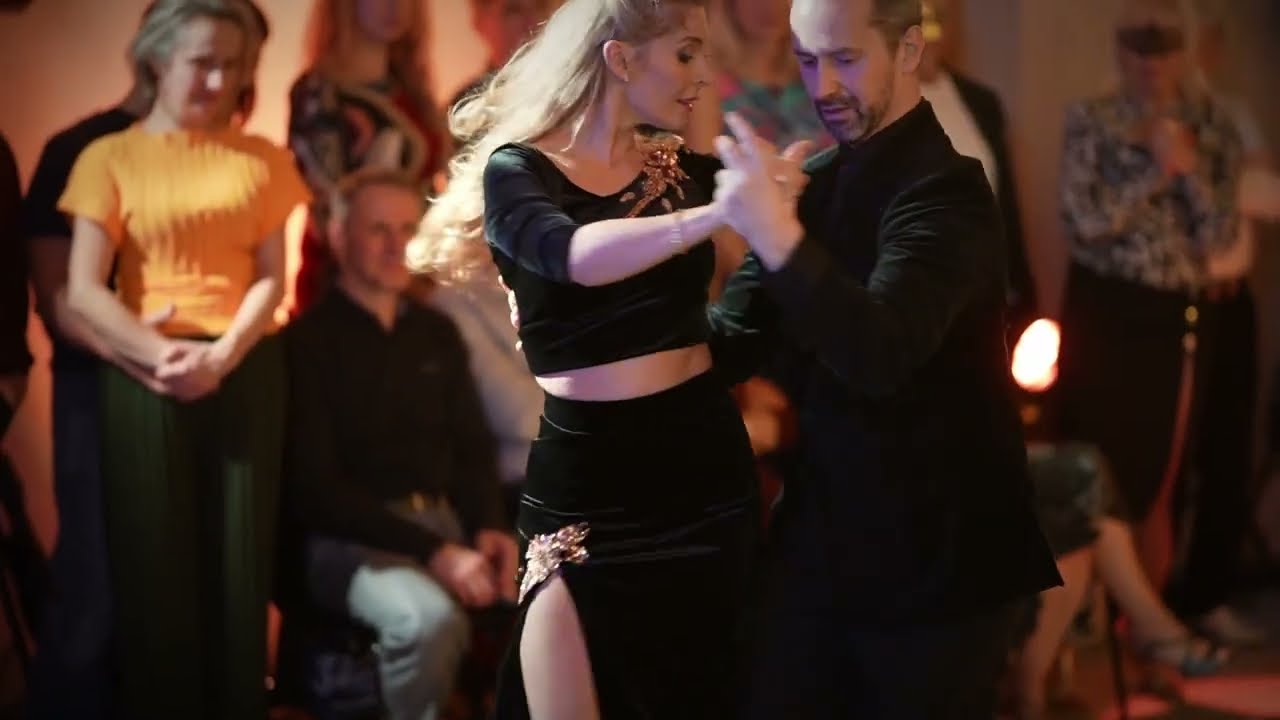 Magda & Tomasz  •  Viejo porton • Rodolfo Biagi • 3/4