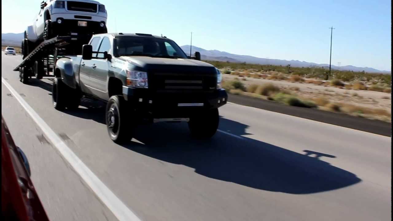 Hauling 2011 Chevy w/GMC 3500Hd Duallys