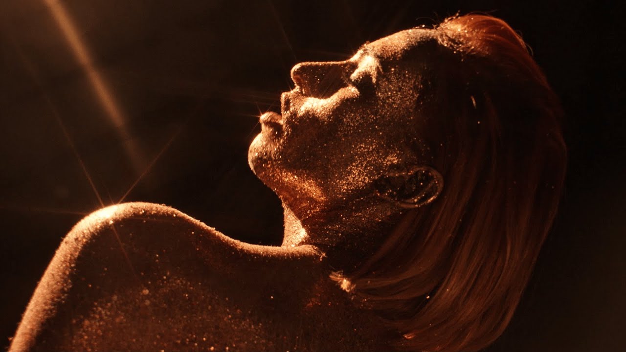 Suzane &bull; Clit Is Good (Clip officiel)