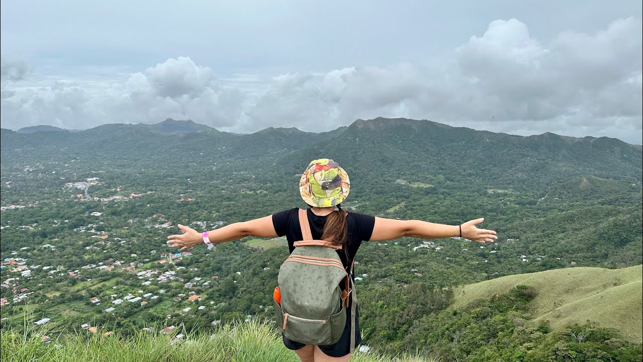 El Valle Ant&oacute;n │ Day One: La India Dormida Mountain Hike