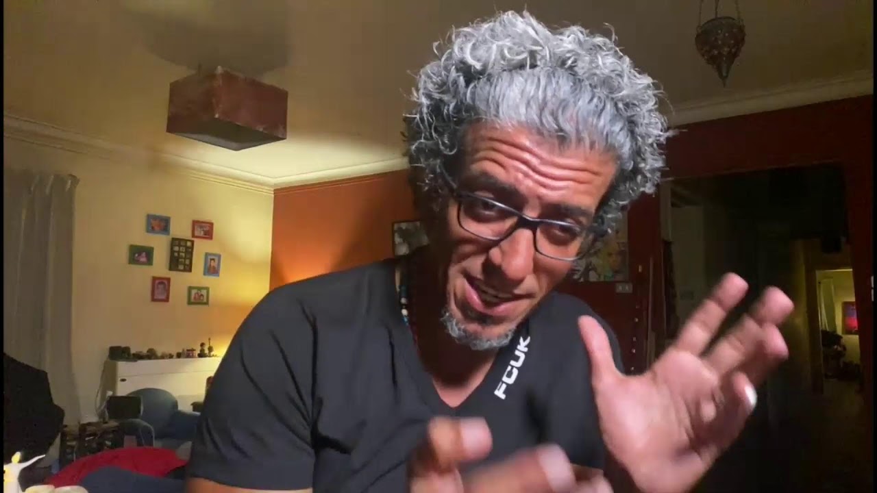 هات أي حاجة طيب!