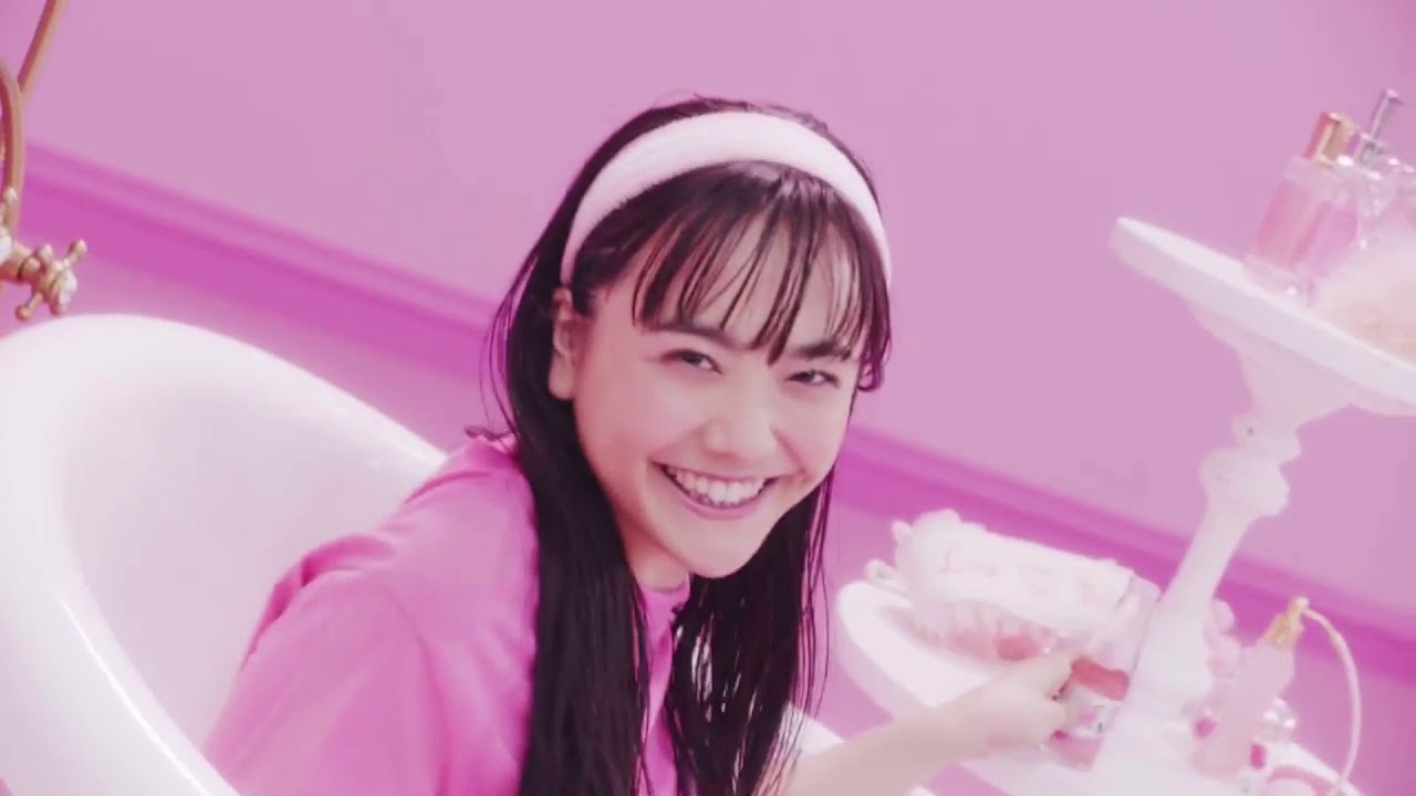 Portraits of Sakura Gakuin #17 : Airi Matsui  ( 松井愛莉 )