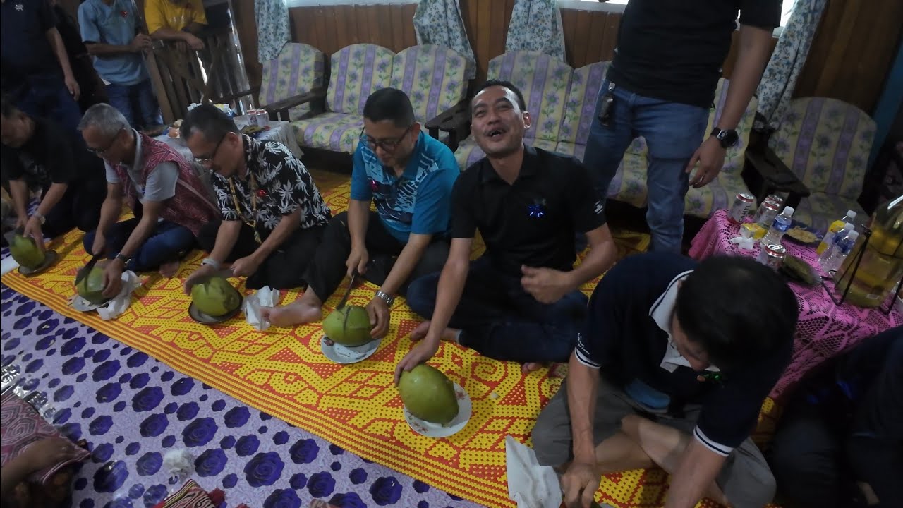 (BEPANTUN) MAIN ADAT IBAN TI JARANG DI TEMU//AKU PUN BARU MEDAK PENGAWA MELAH BUAH INYAK DI PINGGAI