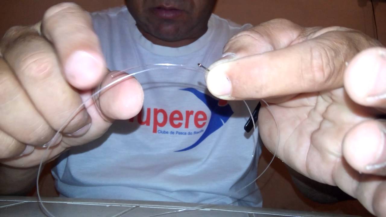 Como encastoar anzol para pesca de praia