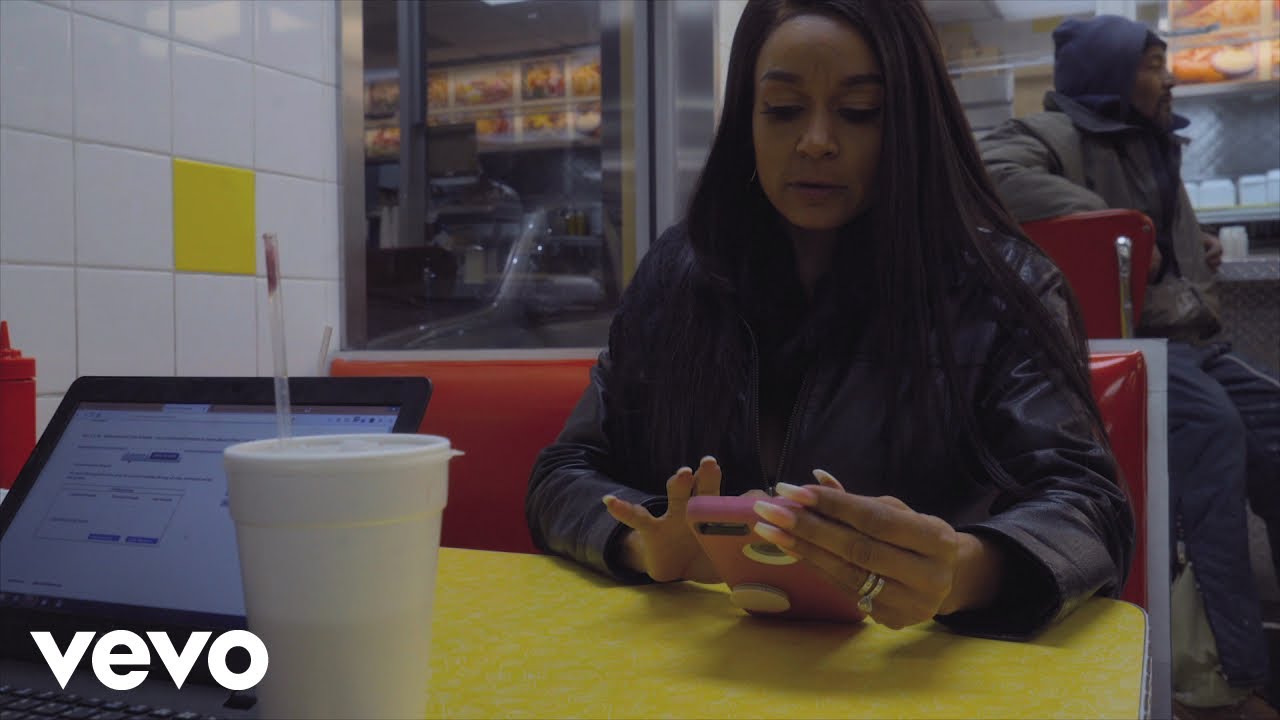 T. Villa - Gotta Go (OFICJALNY WIDEO)
