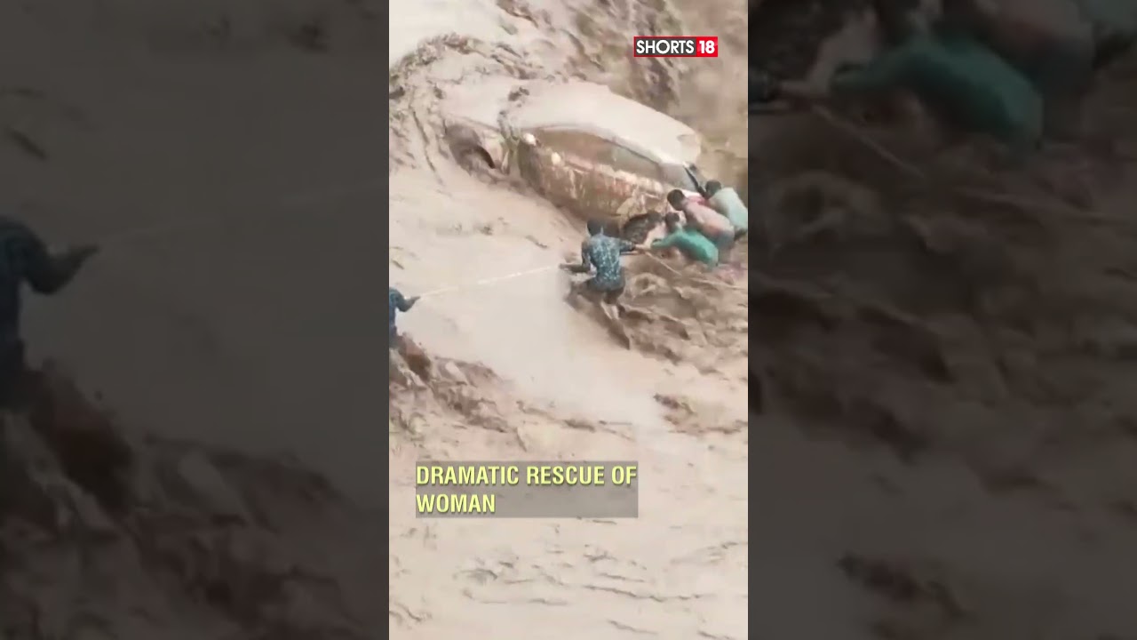Panchkula News Today | Panchkula Flash Flood | Car Swept Away Due To Heavy Rains | News18 #shorts