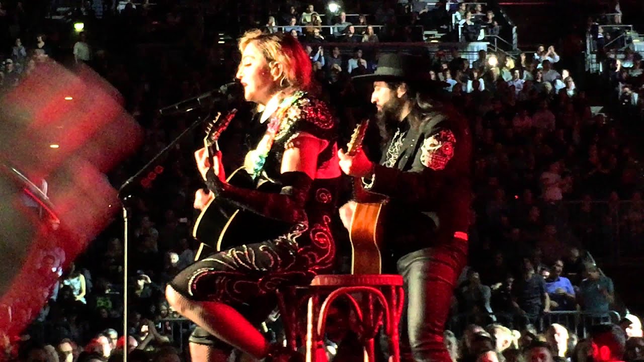 Madonna - Secret Acoustic (live @ Rebelheart Tour Cologne Köln)