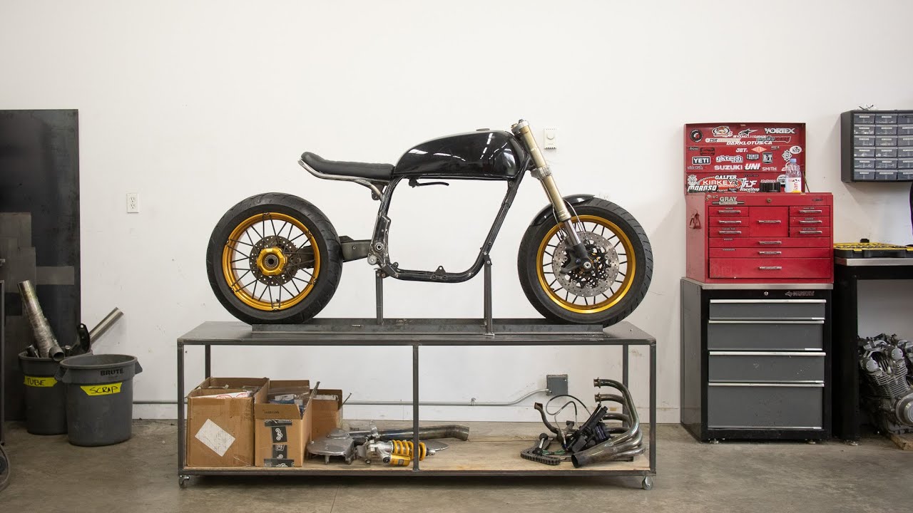 Изготовление GS750 Cafe Racer завершено!