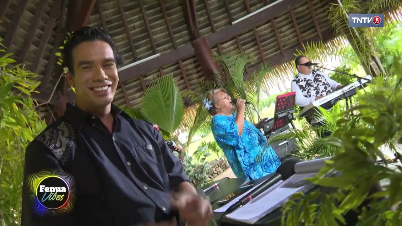 ITS NAVE & MAIKA  -  Vahine kura kura
