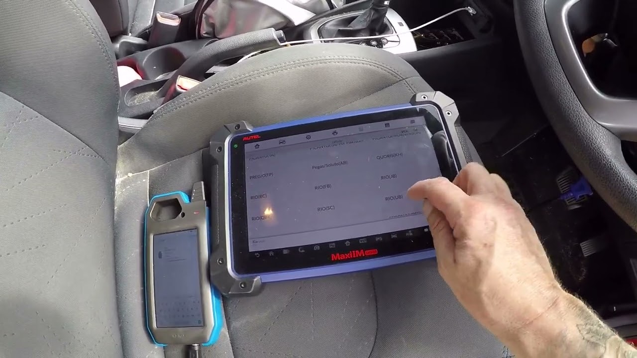Kia Rio 2010 2017 UB Дистанционное программирование ключей Autel IM608 KEYDIY