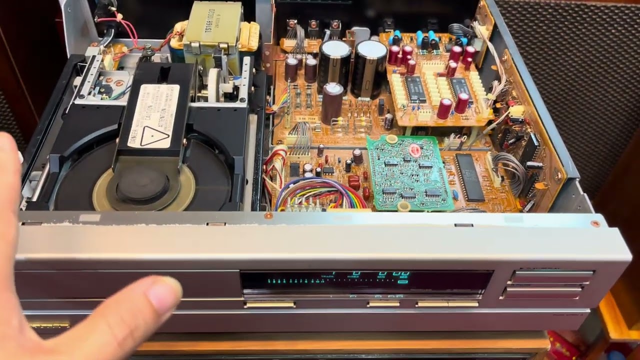Đây chính là lý do tại sao nhiều người chơi audio lại chọn CD Marantz 95. Lh 0975884009