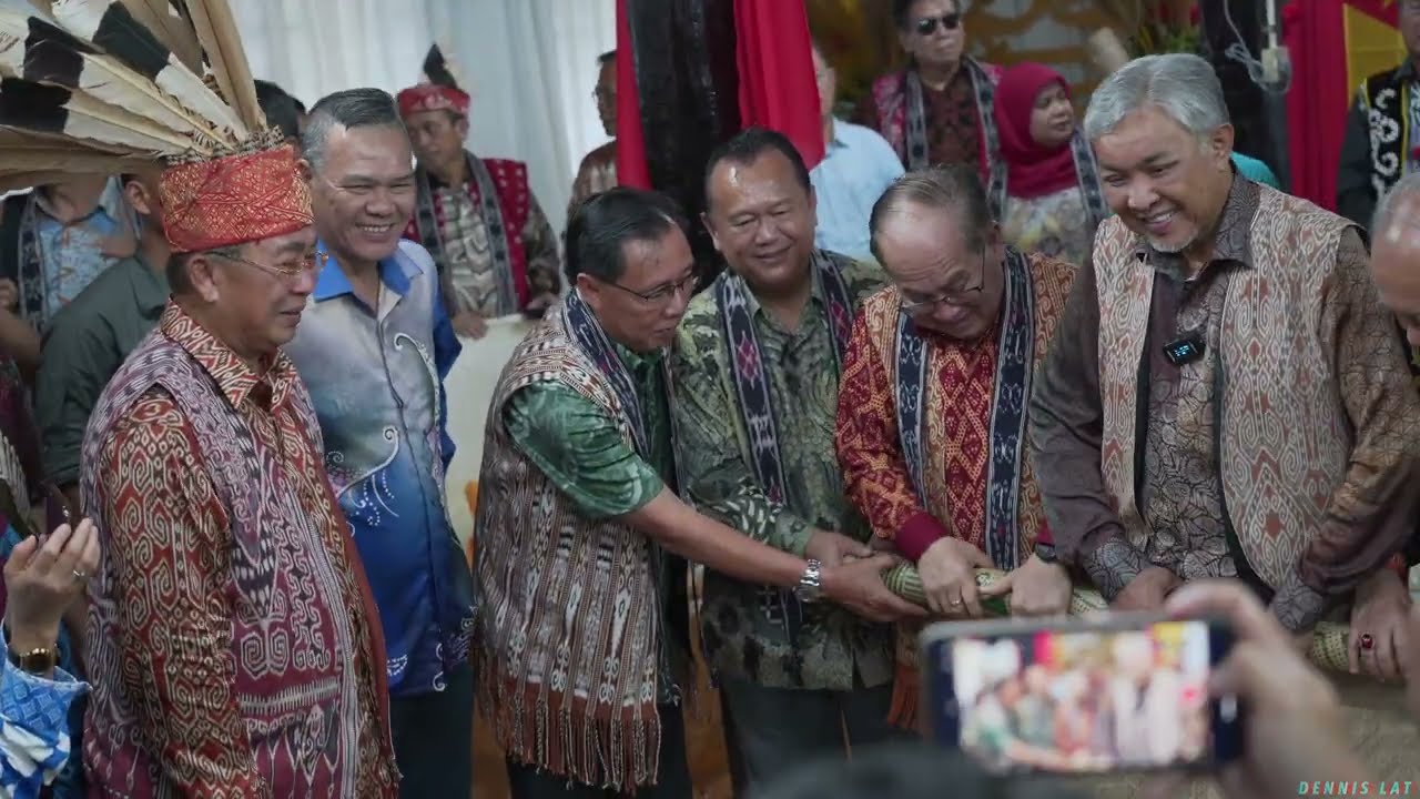 Ngiling Tikai Hari Gawai(Penutup Perayaan Hari Gawai)Ohaaaa!