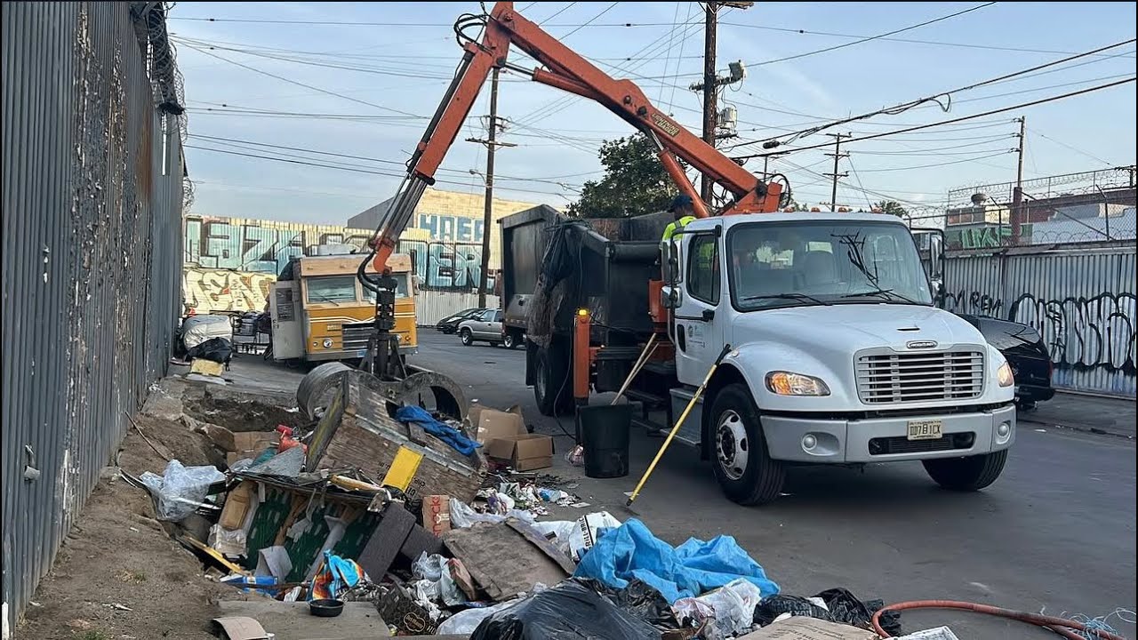 Lightning Loader Garbage Truck: Illegal Dumping