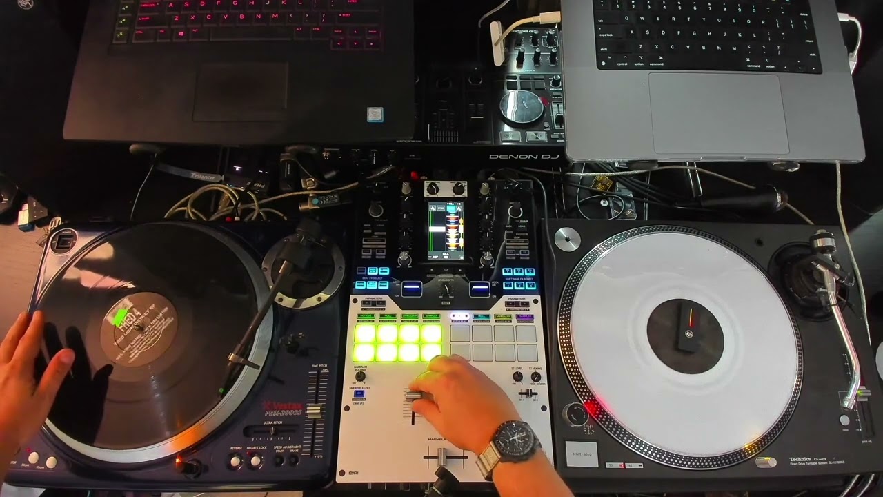 Technics 1210 MK5 против Vestax PDX-2000S