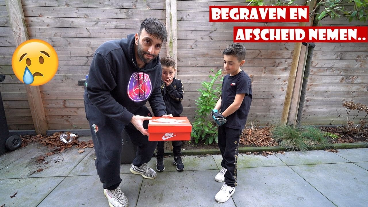 WE MOETEN DE KINDEREN VERTELLEN DAT HUN HAMSTER DOOD IS 😢| 