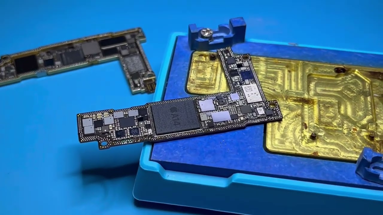 iPhone 12 Mini покупка с авито. Решайте сами, но скупой платит дважды.