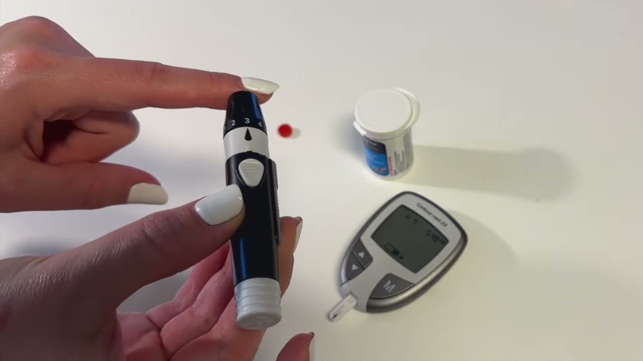Cómo monitorear la glucosa en la sangre usando un medidor de glucosa en Español
