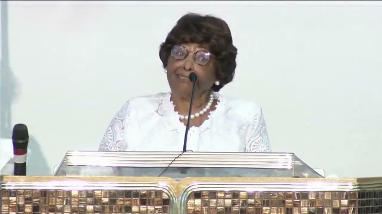 General Supervisor Mother Barbara McCoo Lewis Preaching at So Cal 1st Jurisdiction COGIC Convocation
