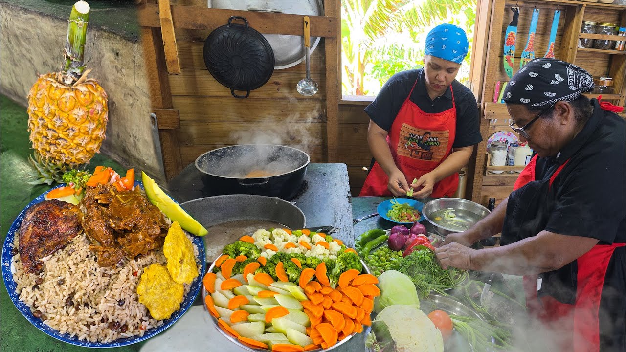 CON UNA PIÑA DE MONTE PREPARAMOS ESTA SABROSA CARNE A LA LEÑA. COMIDA TIPICA. LA VIDA DEL CAMPO