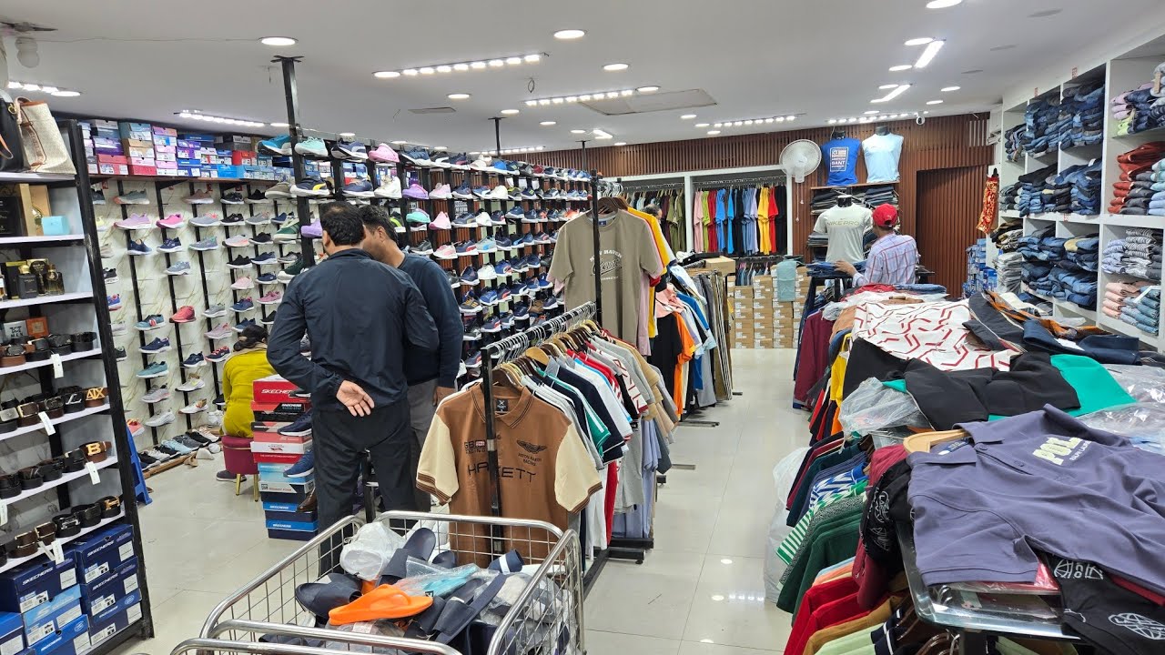 100% original shoes || Biggest sale || Flat 70% off in retail || shop for Rs 4000/- get free Bag