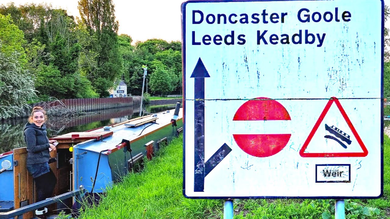Stainforth to Leeds & Shipley Narrowboat Holiday | The Carpenter's Daughter