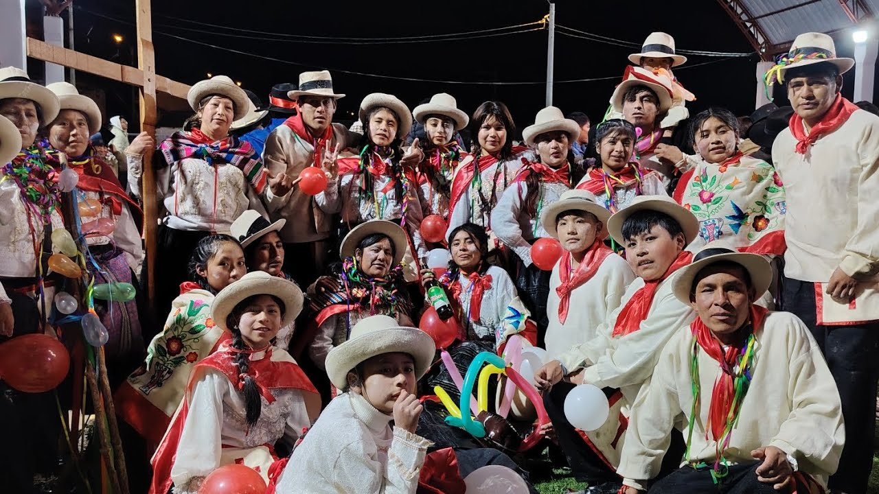 Presentación CARNAVAL MARQUEÑO❤️🤍 en honor al SEÑOR DE HUAYCHAUCRUZ 🥳 CHINCHAYHUARI - Tarmatambo💫🎥