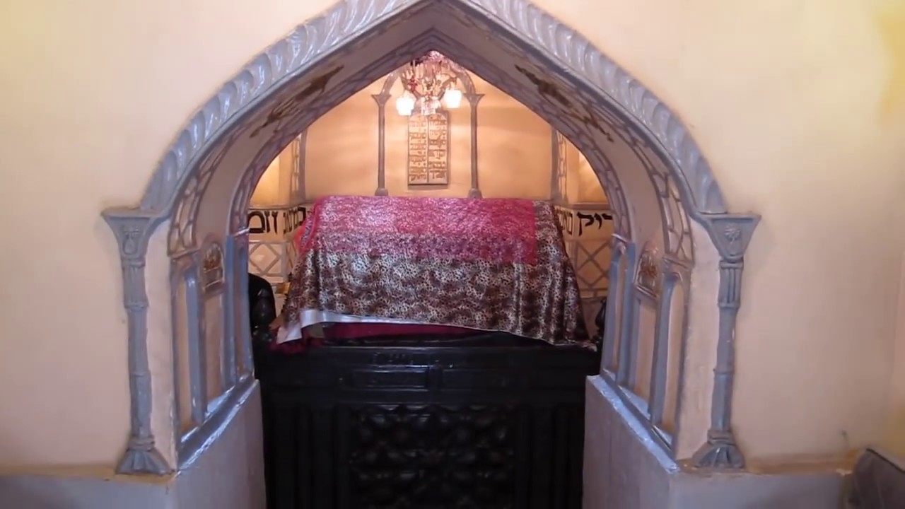 Tomb of Mordechai and  Esther in Hamedan, Iran. קבר מרדכי ואסתר