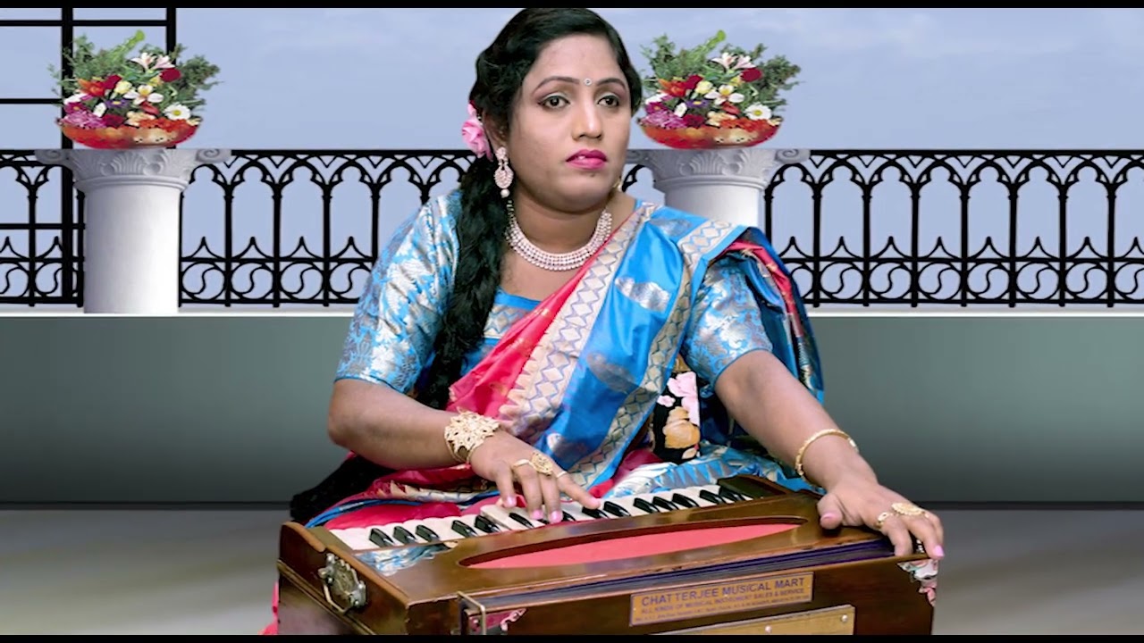 Sharmistha covering Ei Sundar Swarnali Sandhyay, এই সুন্দর স্বর্ণালী সন্ধ্যায়