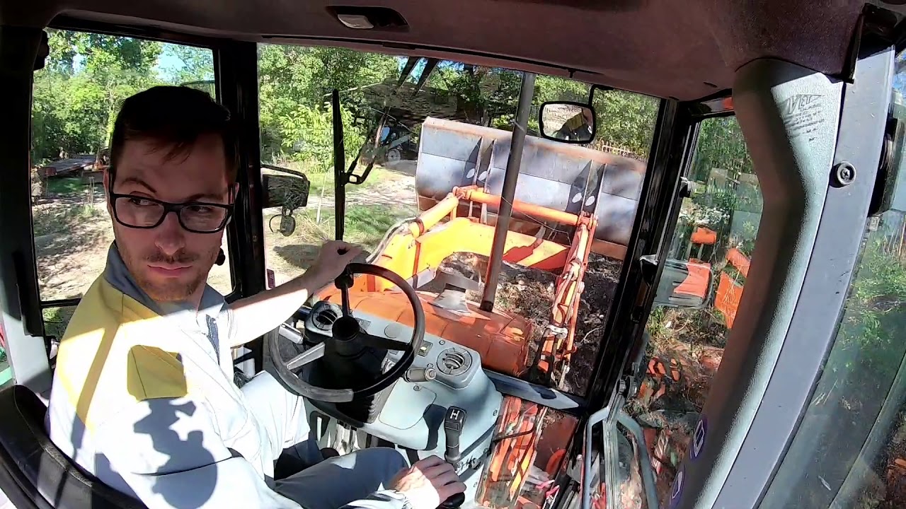 Terna Fiat Hitachi FB 100 al lavoro
