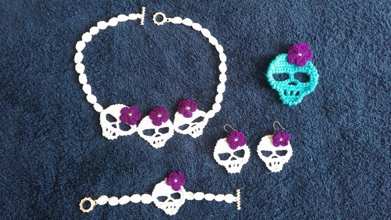 crochet, calaveritas a crochet (gargantilla, pulsera, pendientes)