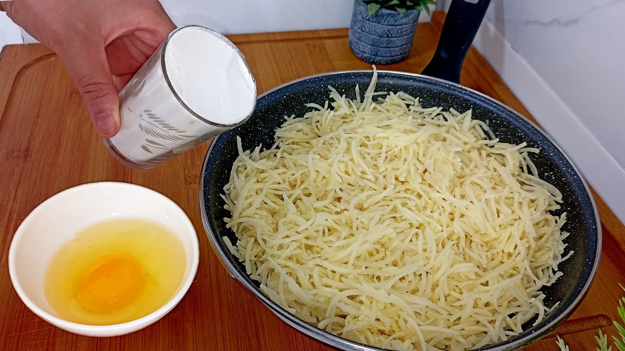 عندك بطاطس !  وصفة فوق الخيال غير بيضة واحدة وكأس دقيق بدون فرن  بنة😋 هبال #عشاء #عالسريع
