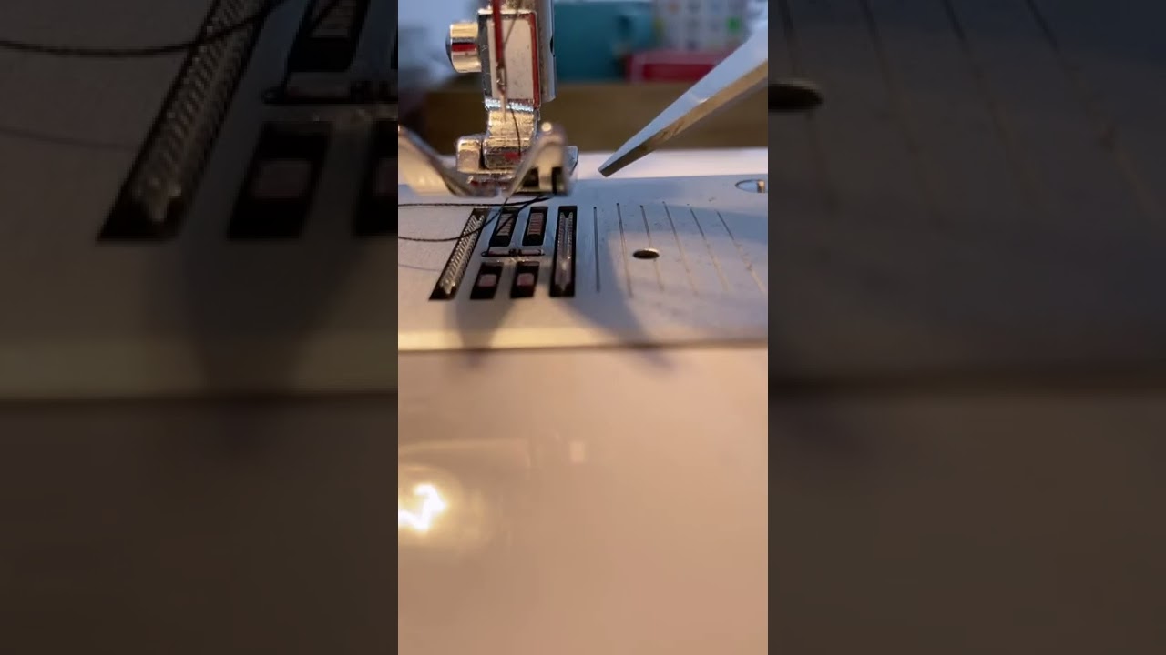 Tips for sewing straight seams #sewing #sewingtips #sewingmachine #sewinghacks #sewingtutorial