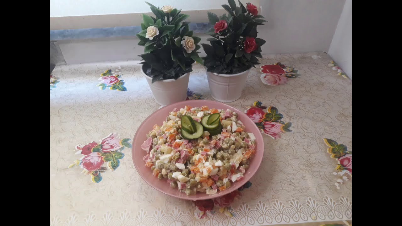 Тарзи тайёр кардани салат (хуриш) и аливия хело ҳам бомазза 😋😋😋