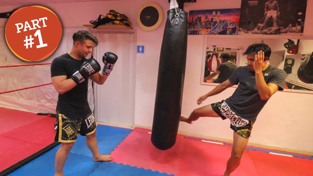 Getting Introduced To MUAY THAI! (Sing Noi Kickboxing Gym Bozen/Bolzano) | Part ONE