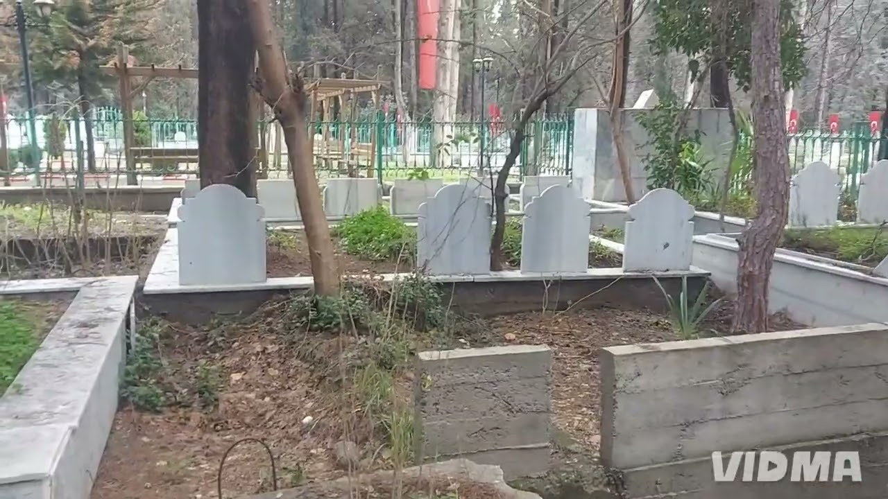 Adana Asri Mezarlığı [Ümit Demir] Yıkılır Birgün 