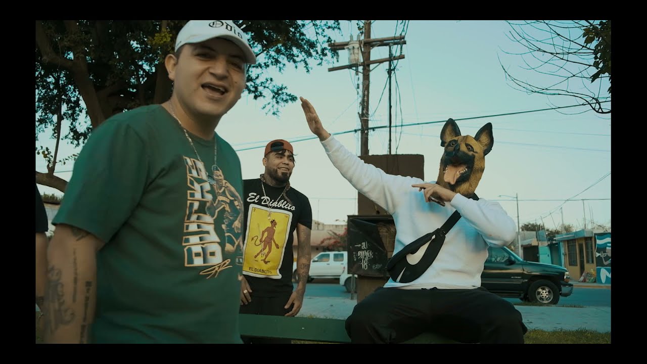 UNDER SIDE 821 - PERROS CALLEJEROS