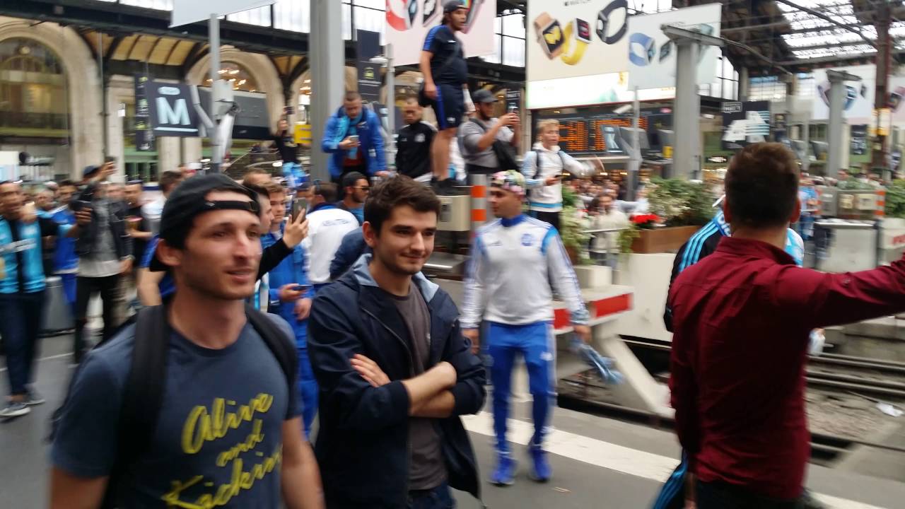 Arrivée des supporters de L'OM à Paris