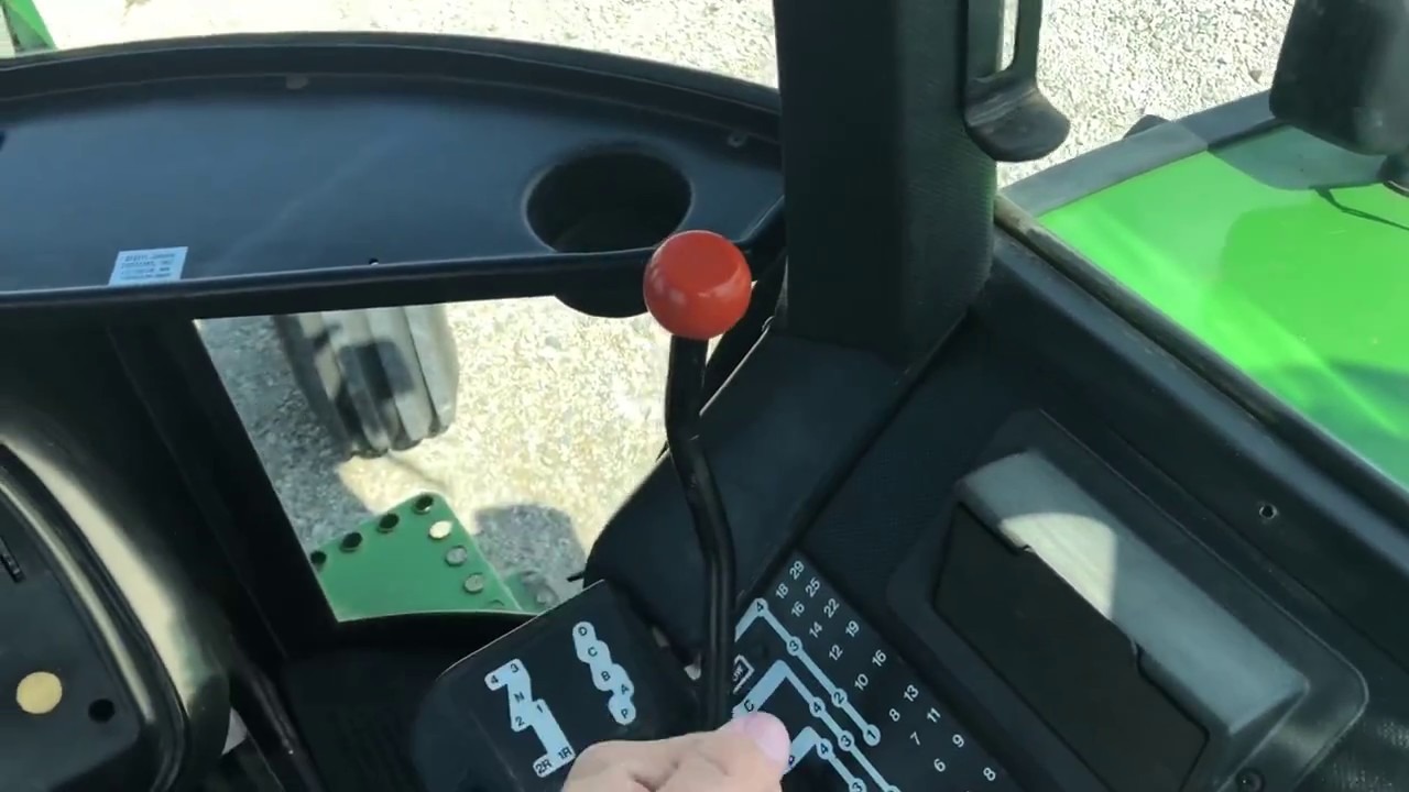 John Deere 4640 - Cold Start and Drive