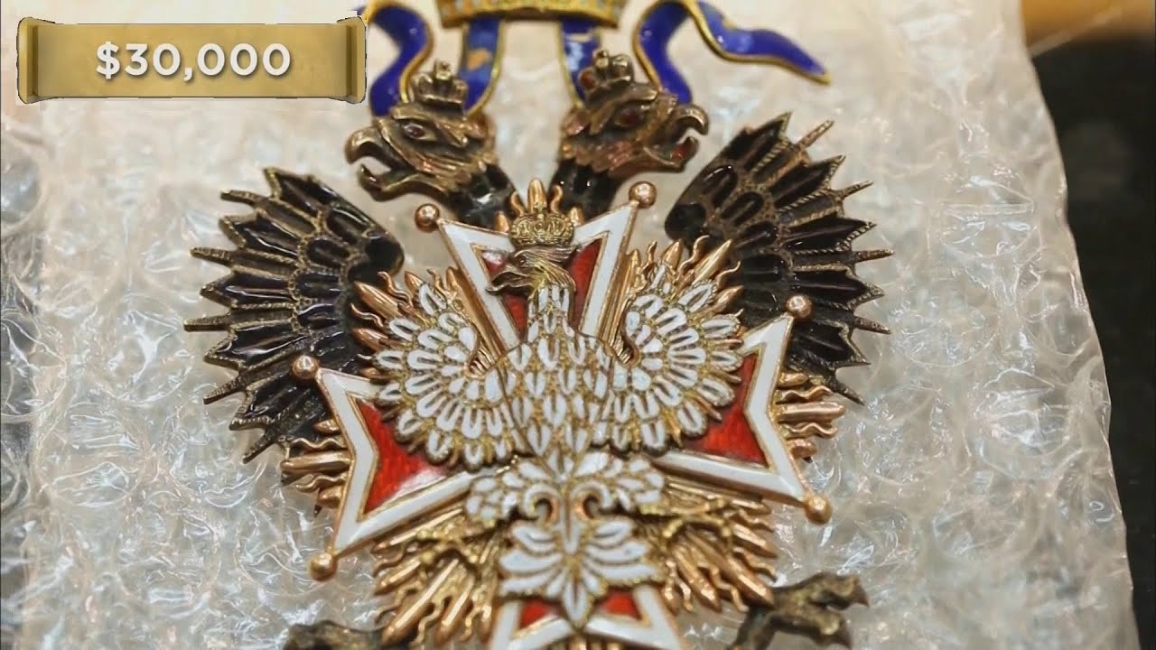 ХОЧЕТ ПРОДАТЬ СТАРЫЙ РУССКИЙ ОРДЕН