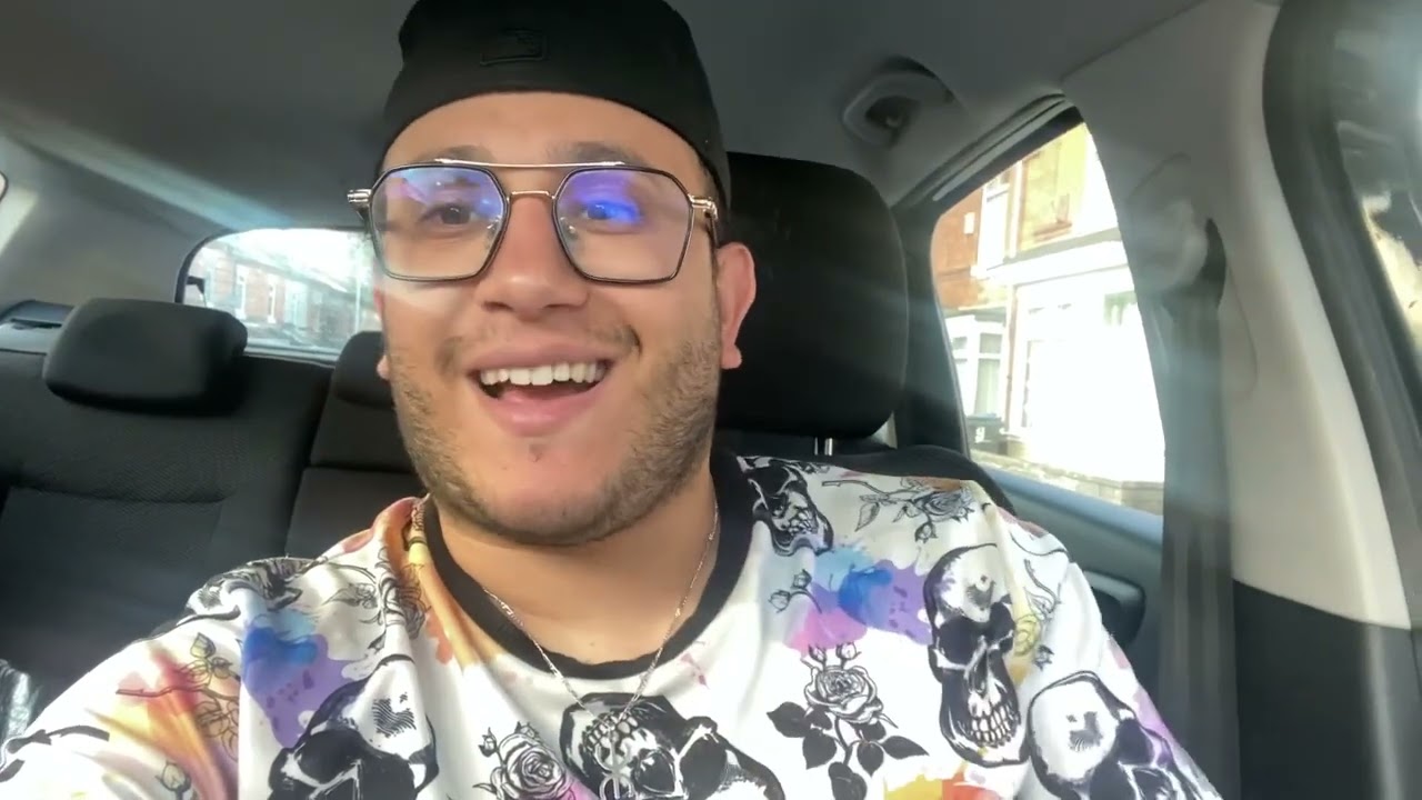 في بريطانيا 🇬🇧 اي عمل تخدمو تعيش هاني تخلص الكرا و تشري سيارة و تخبي دراهم 🤑 2022