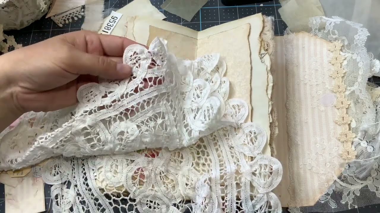 Tutorial - Craft with me : Decorate the pages of the journal (Part 2)