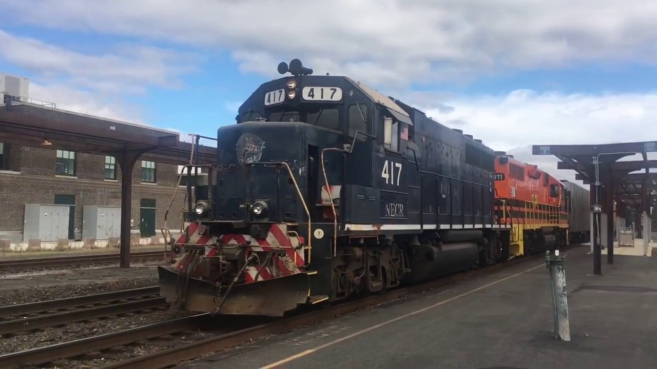 Two CSOR Locals @ Springfield, MA with an ex-CEFX SD40-2, Ex-FEC NECR GP40-2, G&W GP38-2, and more!